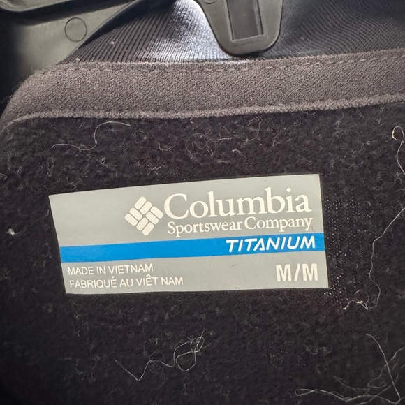 Columbia Black Titanium Pullover Medium - Picture 3 of 3